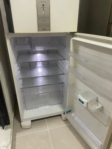 Geladeira 127V