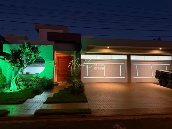 Condomínio Tedeschi - Casa à venda, 4 suítes, piscina, no Centro de Mirassol, condomínio T