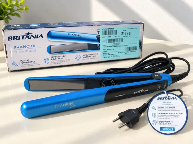 PRANCHA DE CABELO BRITÂNIA TITANIUM BLUE ? BIVOLT