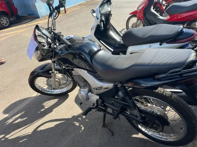 Vendo mix 150 com partida