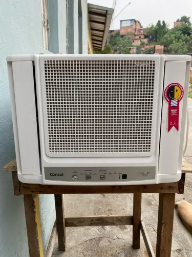 Vendo Ar condicionado consul digital de 7500btus