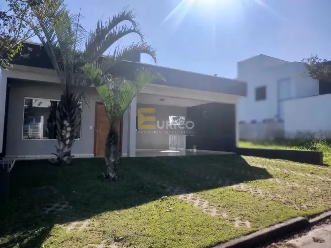 Casa em condomínio à venda no Condomínio Portal do Bosque em Louveira/SP