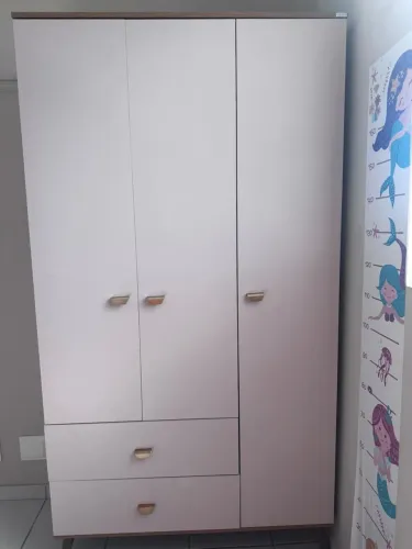 Guarda-roupa 3 portas com gavetas