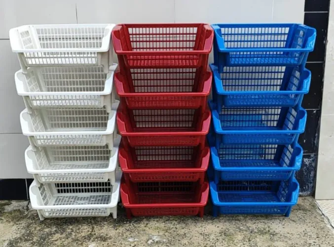 Expositor multiuso empilhável