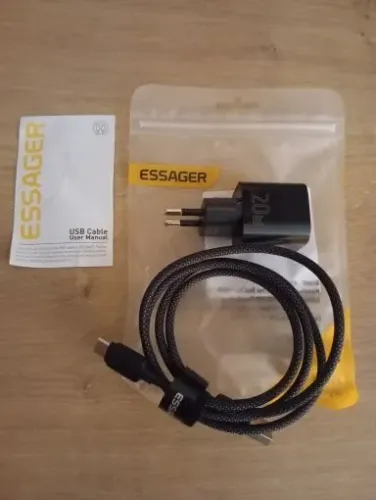 Carregador Rápido ESSAGER 20W + Cabo USB-C Preto Lacrado 