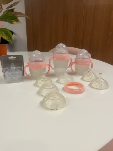 Kit 3 mamadeiras Comotomo e acessorios