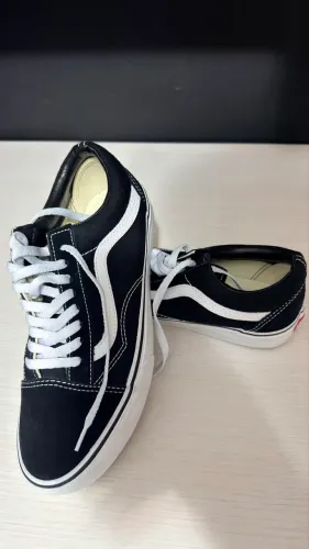 Vans Old Skool 39 - Preto e Branco NOVO