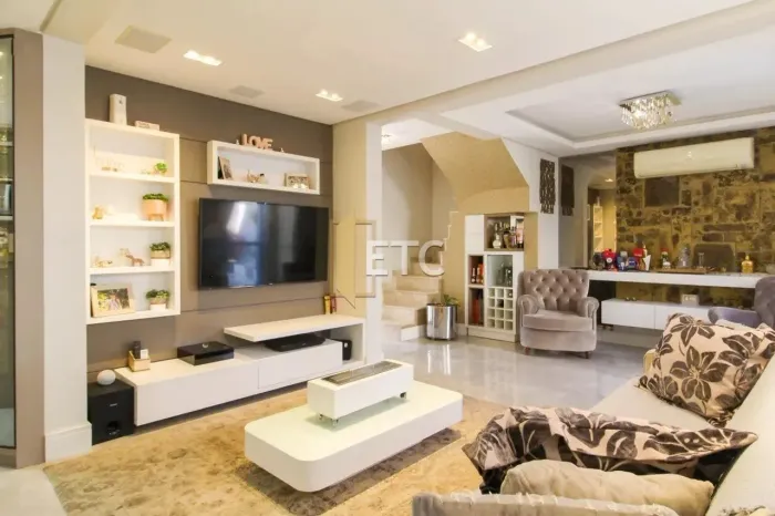 Casa condomínio Privilege, com 3 dormitórios + sotão.