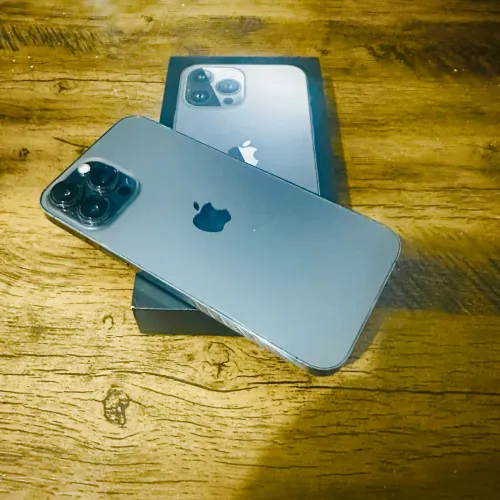 iPhone 13 Pro Max 512gb na caixa ac cel inferior/ pagto cartão