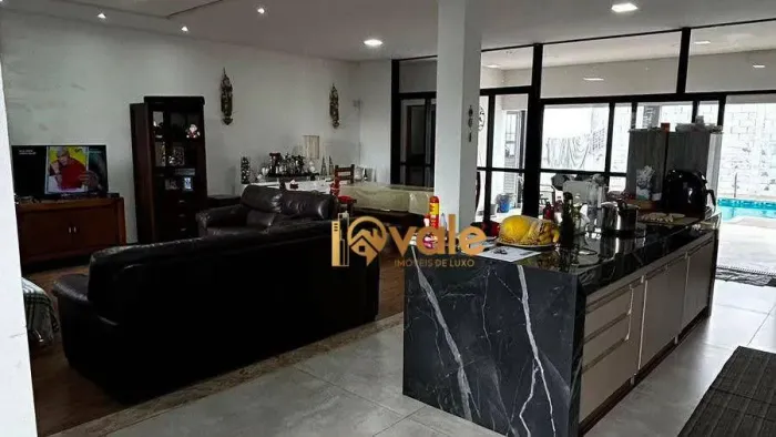 Casa com 3 dormitórios à venda, 270 m² - Villa Branca - Jacareí/SP