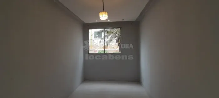 Apartamento para Locação ou Venda com 01 Dormitório no bairro Parque das Flores II