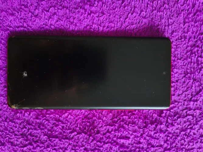 Moto Edge 40 Tela trincada