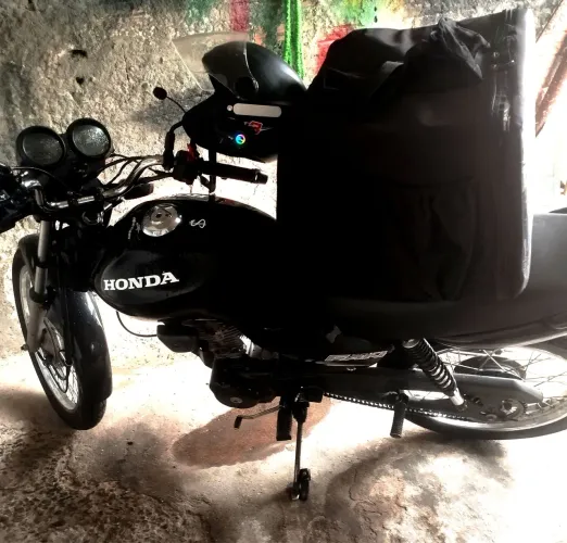 Vendo fan 125 2006 dok em dia até outubro de 2027