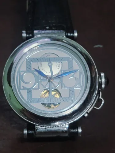 RELOGIO CARTIER PASHA TURBILHÃO  AUTOMATICO .  PULSEIRA DE COURO 
