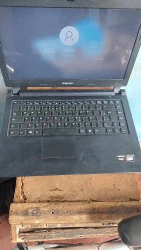 Notebook semp amd E1 com 4 de ram e 1 terá de armazenamento