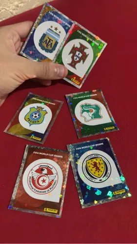 figurinhas brilhantes (30 reais cada)