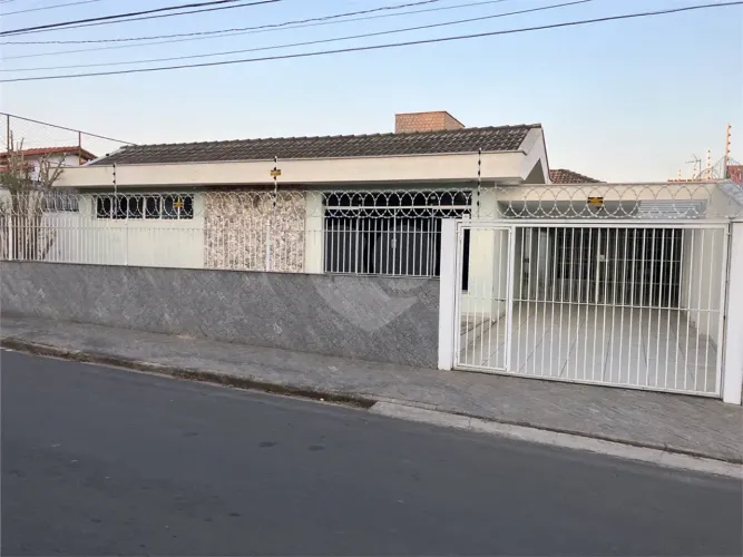 Casa Assobradada de 4 quartos no Bairro Santa Rosália em Sorocaba SP