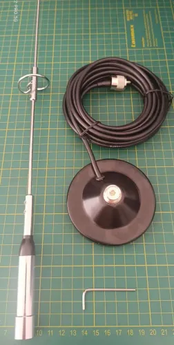 ANTENA VHF/UHF COM BASE MMAGNÉTICA 5M DE CABO COAXIAL E CONECTOR PARA RADIOAMADOR