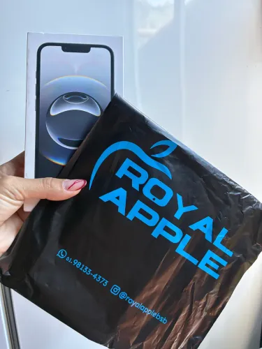 iPhone 16e