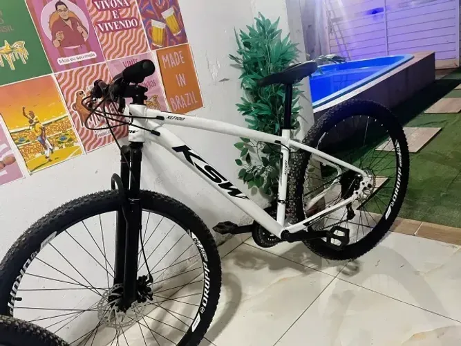 BICICLETA ARO 29 KSW XLT SHIMANO FREIOS A DISCO ARO 17