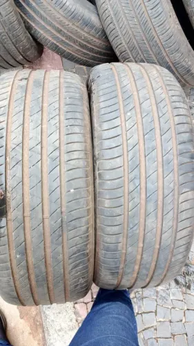 Pneu 235/50/19 Delint  90 % Vida util