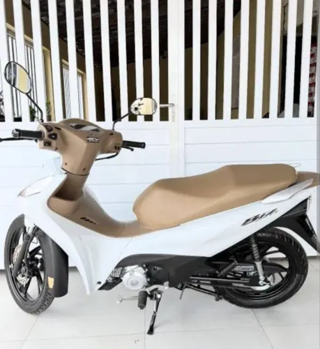 Vendo Biz EX completa novíssima.