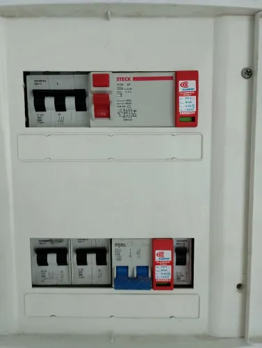 ELETRICISTA RESIDENCIAL E COMERCIAL: