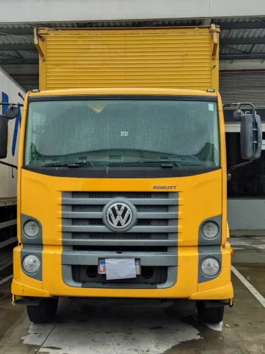 VW Constalation 17.190 baú e Plataforma elevatória, Único dono