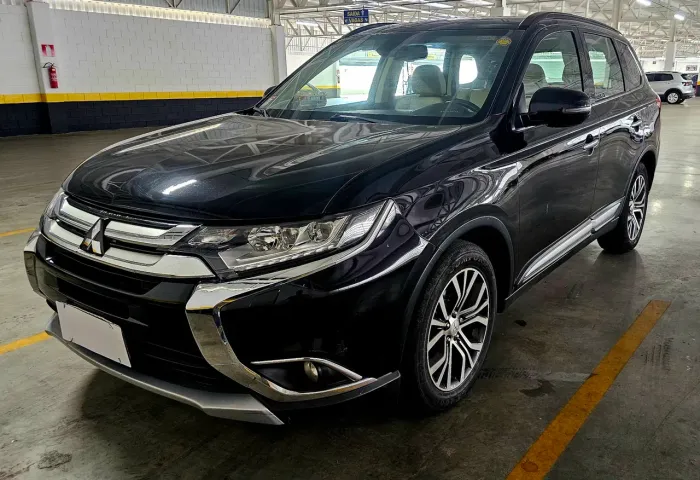 Mitsubishi Outlander 2.2 165cv Diesel Aut. 2016