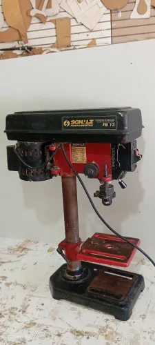 Furadeira de bancada Schutz 1/4 de CV 400,00
