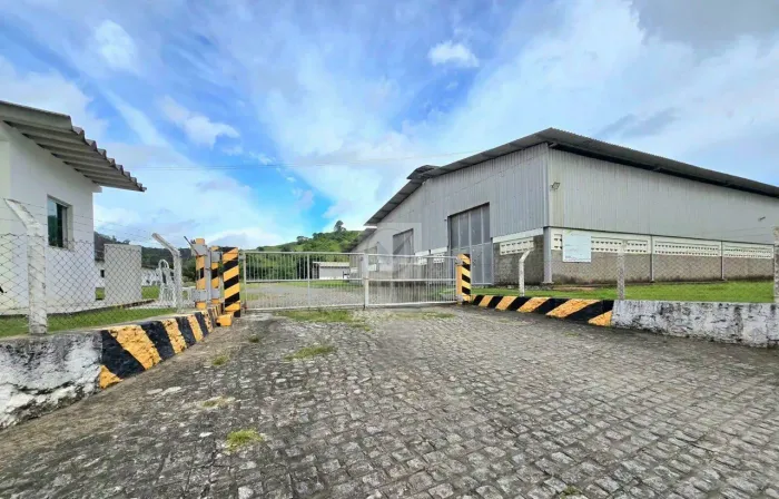 Imóvel Comercial de Grande Porte para Locação em Carmópolis - SE