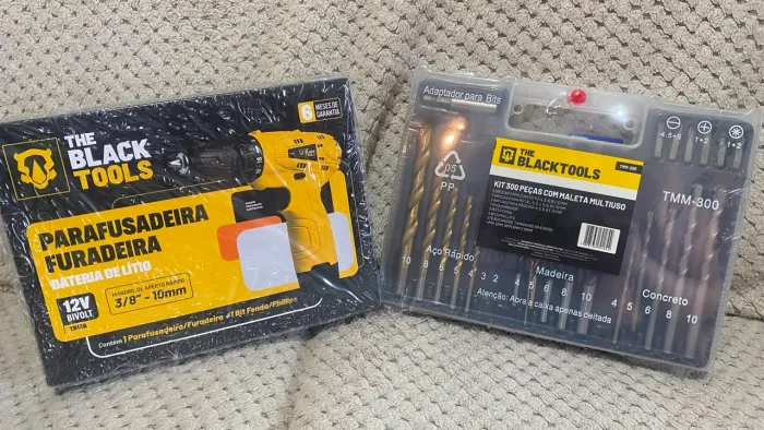 Kit Furadeira/Parafusadeira + Jogo de Broca e Buchas