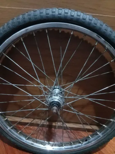Roda caloi cross bolinha cubo fino pneu de época