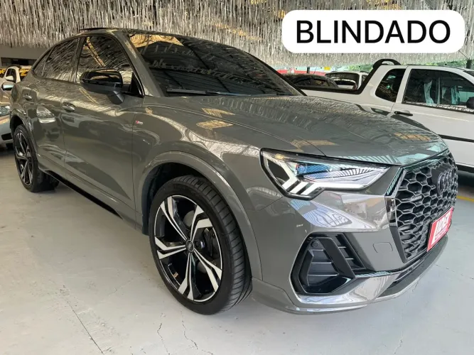 Audi Q3 SPB Perf. Black 2.0 TFSI Tipt. Quat. 2024