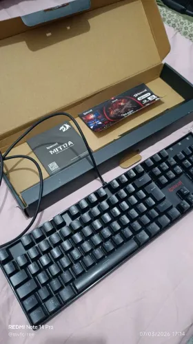 Kit Teclado + mouse e microfone redragon.