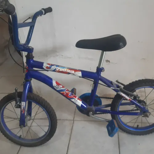 Bike infantil semi nova
