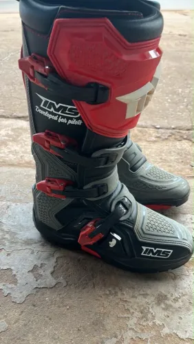 Vendo bota IMS