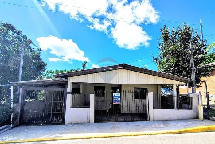 Casa Completa no Fenachamp | Espaço, Conforto e Ótimo Valor