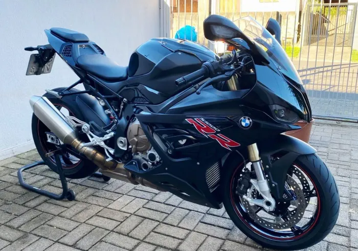 BMW S1000RR 2022 - APENAS 19 MIL KM - ÚNICO DONO