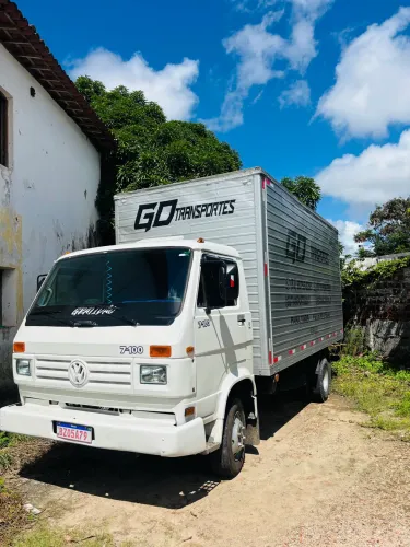 Volkswagen  7100 ?