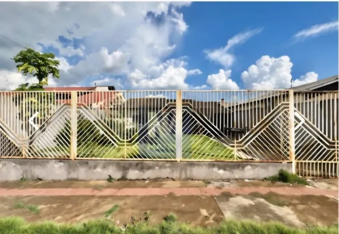 Casa Lote Inteiro em Cambé Jd. São Paulo