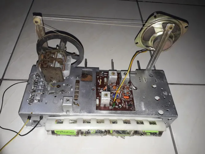 Chassis de radio semp funcionando