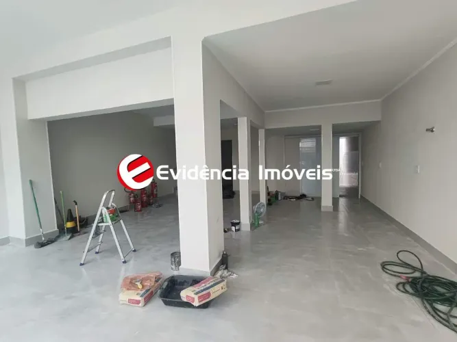 Prédio Comercial para Alugar em Santo André (Vila Assunção) 259 m² com 5 Salas