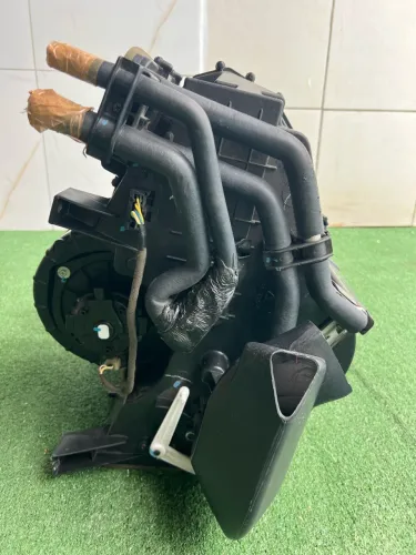 Caminhão Acelo 815