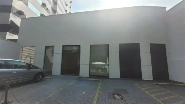 Prédio comercial na Avenida Lins de Vasconcelos, 3448 770 m²