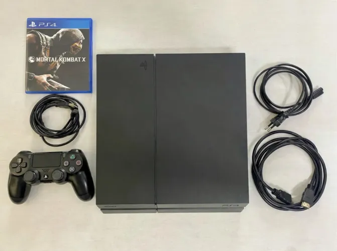 PS4 FAT 500GB COM 1 CONTROLE E JOGO