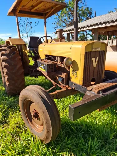 Trator Valmet 80