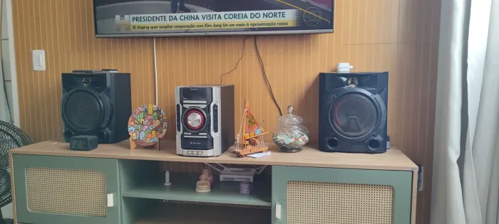 Vendo diversas coisas, estou desapegando.