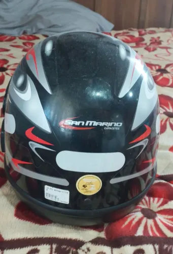 Capacete Sam marino