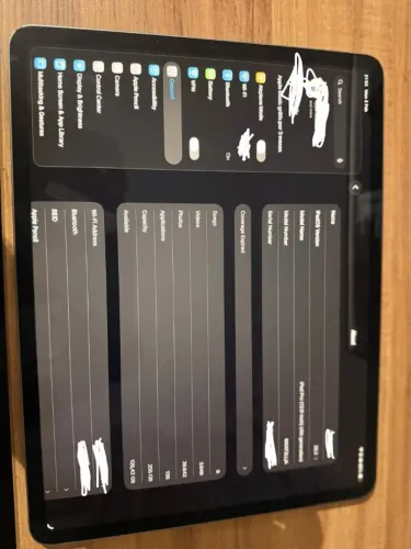 iPad Pro 12.9" 4ª Geração 256GB WiFi - Tela Grande, Perfeito Estado